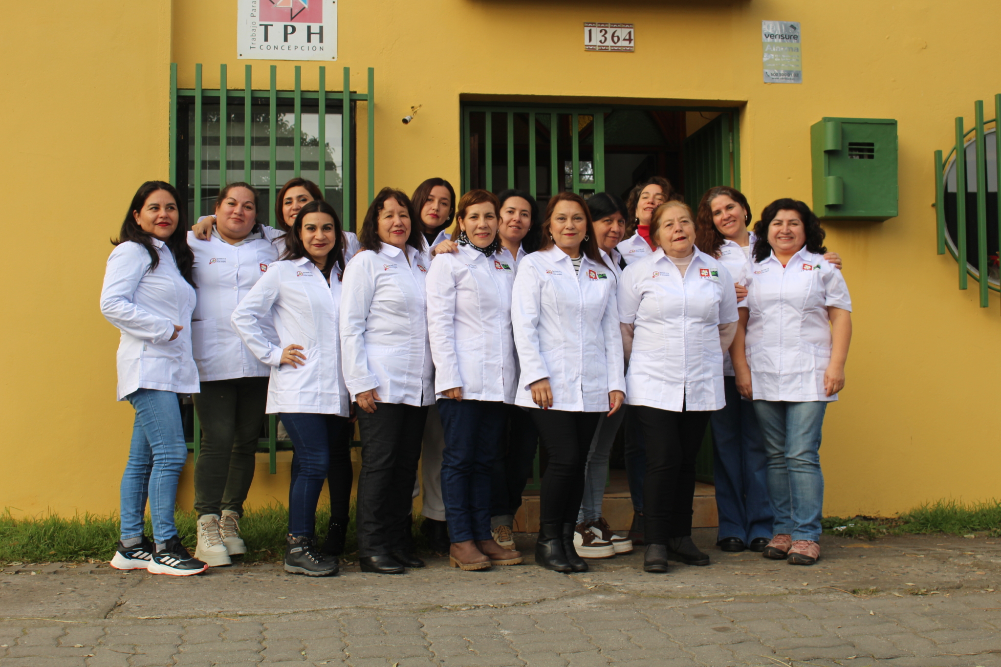 Participantes con sus uniformes